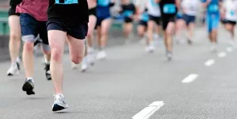 10澶╅┈鎷夋澗璁粌璁″垝,璧涘墠15澶╅┈鎷夋澗鎬庝箞璁粌