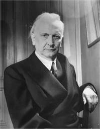 是谁成就了这个影响三代国家领袖的传奇家族？