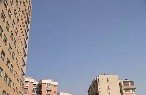 偏振镜是摄影必备吗,偏振镜用于什么拍摄