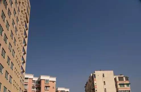 偏振镜是摄影必备吗,偏振镜用于什么拍摄