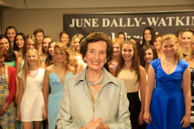 一个美丽又优雅的女人奥黛丽赫本,优雅有气质的奥黛丽赫本