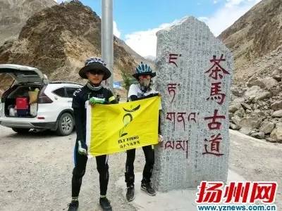 小编说户外｜南非夫妇两年半跨越6大洲，这个皮划艇装进公文包只需5分钟？