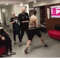 梅西半场一条龙突破送出精彩助攻,梅西首个帽子戏法名宿评价