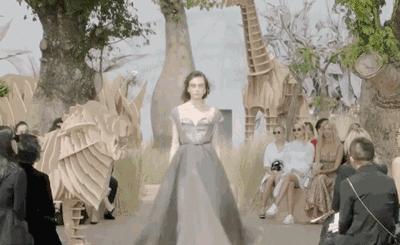 结婚人专门穿的连衣裙最新款,高端时髦连衣裙20来岁参加婚礼穿