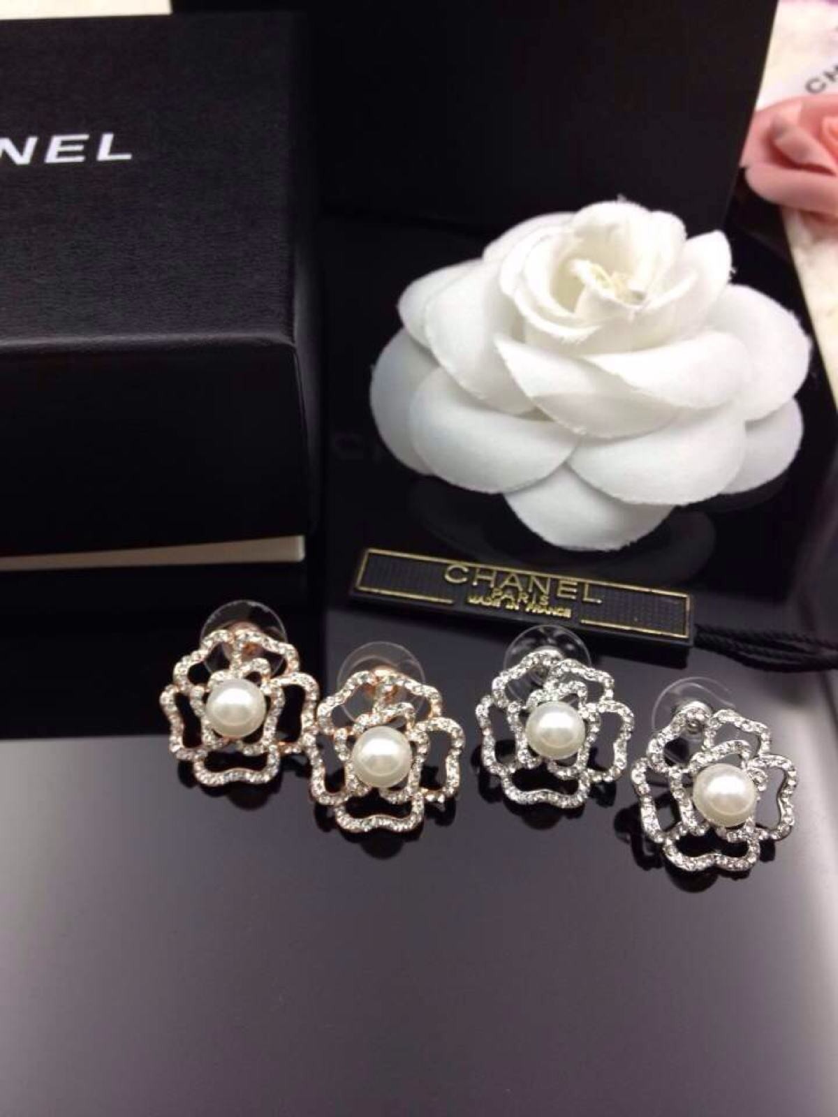 香奈儿vs圣罗兰,香奈儿vsysl