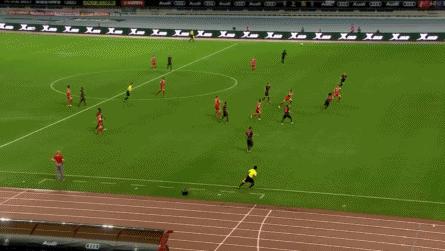 莱万德甲绝杀集锦,莱万绝杀勒沃库森