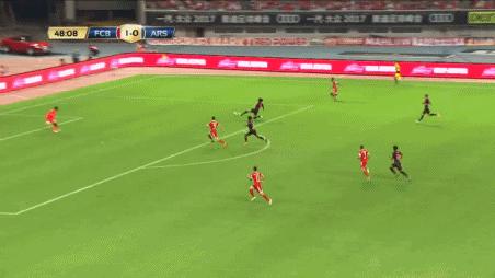 莱万德甲绝杀集锦,莱万绝杀勒沃库森