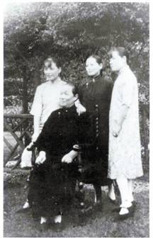 是谁成就了这个影响三代国家领袖的传奇家族？