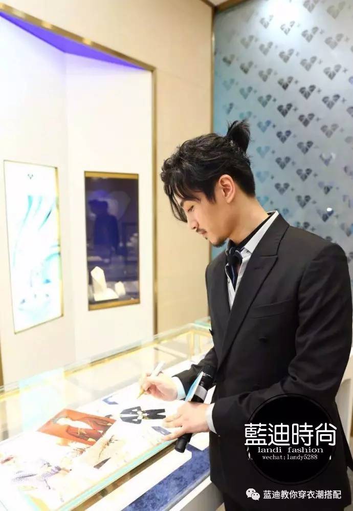 男明星白敬亭扮女装,白敬亭欧豪同框