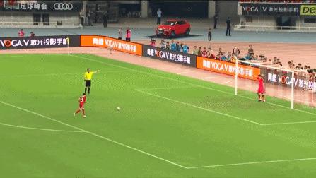 莱万德甲绝杀集锦,莱万绝杀勒沃库森