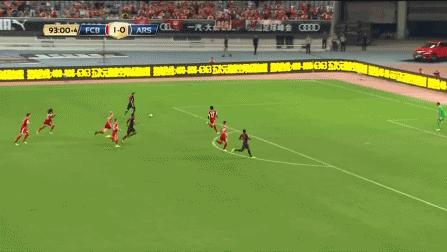 莱万德甲绝杀集锦,莱万绝杀勒沃库森