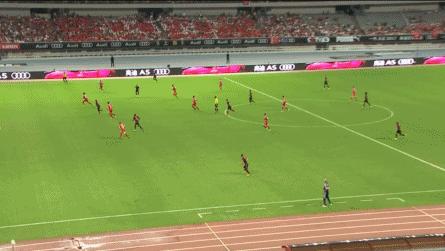 莱万德甲绝杀集锦,莱万绝杀勒沃库森