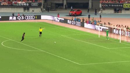 莱万德甲绝杀集锦,莱万绝杀勒沃库森