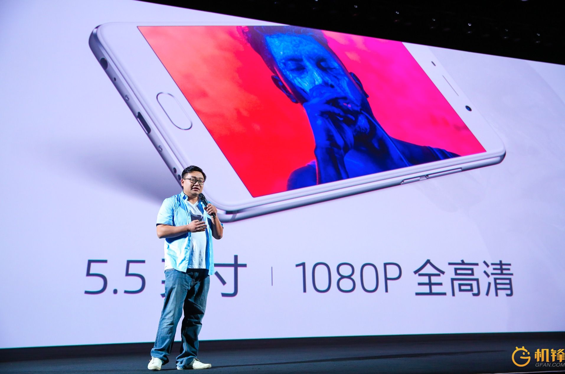 全面升级1099元起售魅蓝Note6发布