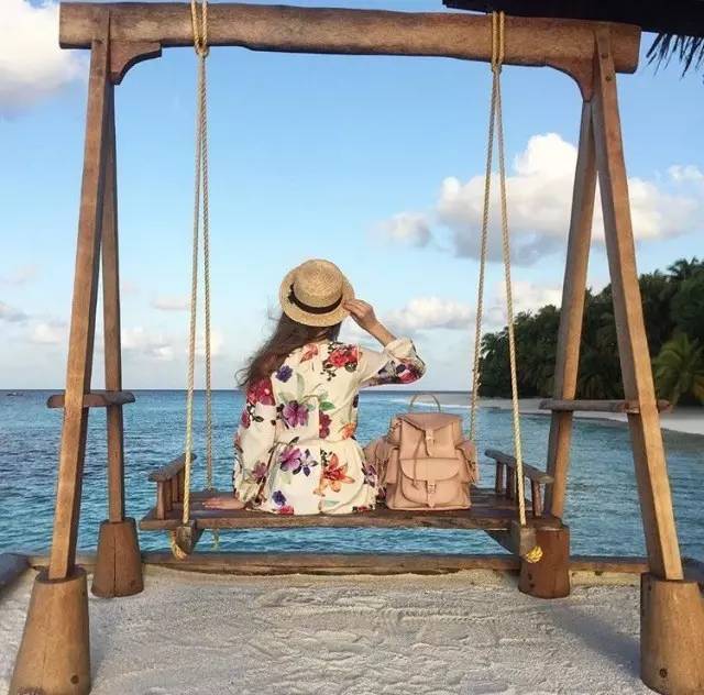 有没有好看的双肩包推荐啊,又好看又舒服的双肩包