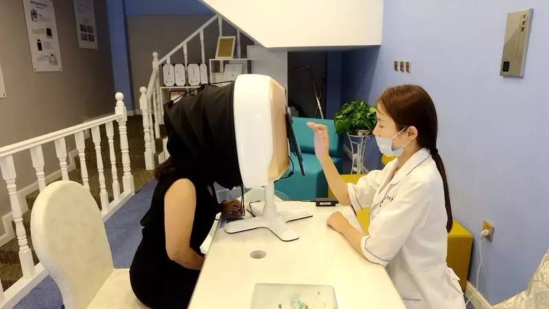 高圆圆用的美容仪,高圆圆王丽坤