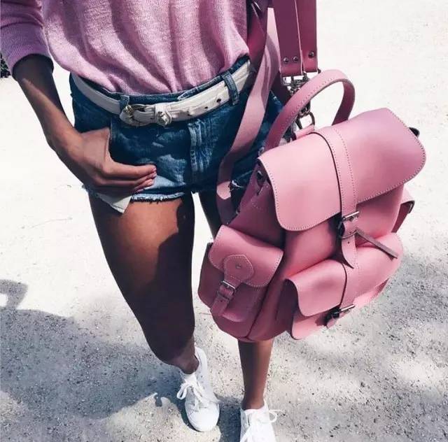 有没有好看的双肩包推荐啊,又好看又舒服的双肩包