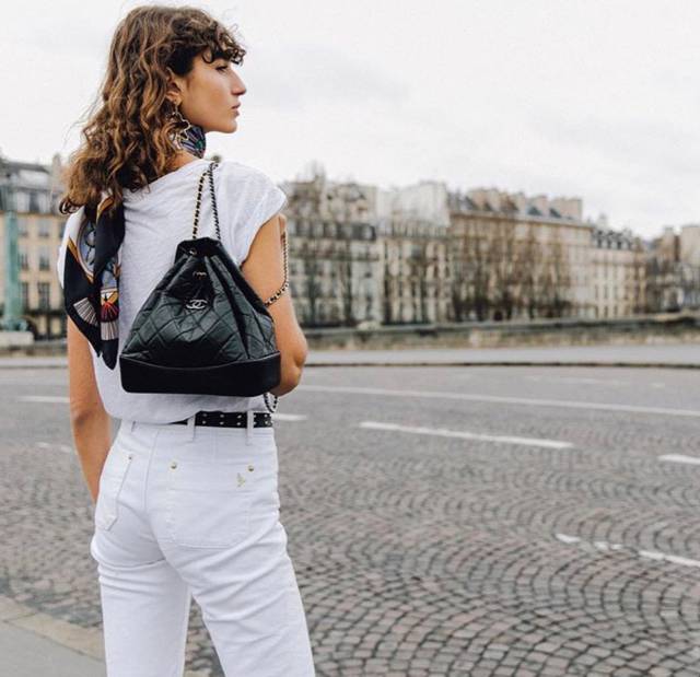 有没有好看的双肩包推荐啊,又好看又舒服的双肩包