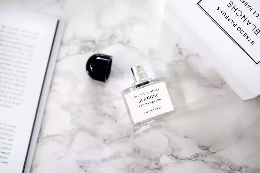 「这个香水有麝香用了会流产的!」|拜托,别再闹这种国际笑话了好吗?