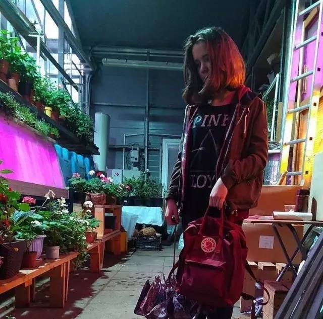 有没有好看的双肩包推荐啊,又好看又舒服的双肩包