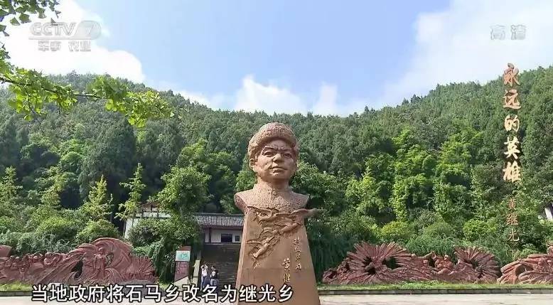 一人参军全家光荣回忆军旅生涯,一家八人当兵军魂代代相传