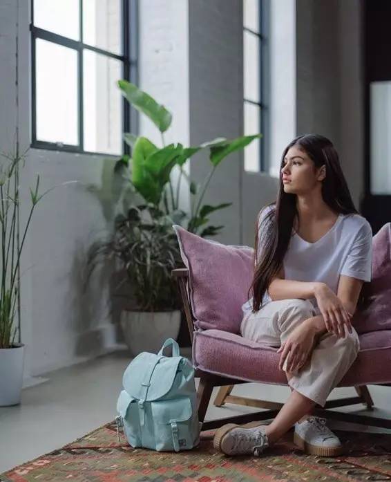 有没有好看的双肩包推荐啊,又好看又舒服的双肩包