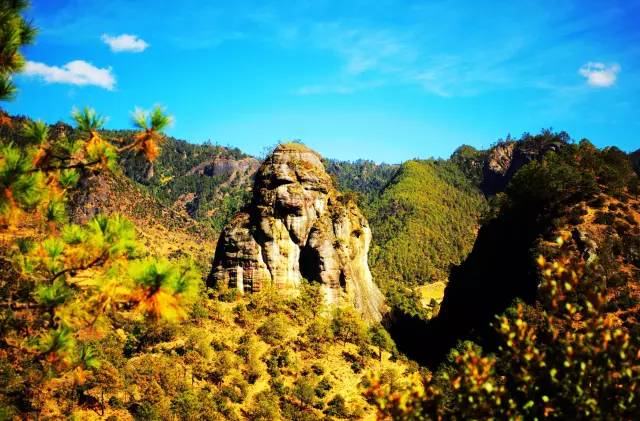 「新声快讯」云南世博集团将整体退出丽江老君山景区开发/丽江民专要代表云南参加全国青少年足球联赛啦！……