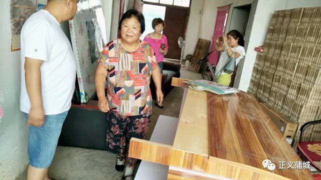 七夕把女朋友感动哭的心意礼物,七夕将爱传递下去