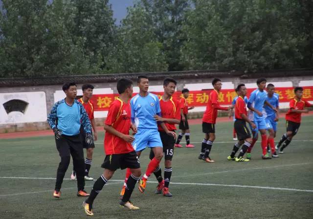 「新声快讯」云南世博集团将整体退出丽江老君山景区开发/丽江民专要代表云南参加全国青少年足球联赛啦！……