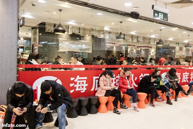 如何看待海底捞的危机公关,从不同的角度分析海底捞的公关