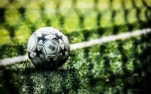 踢球时猝死？牢记这些常识，关键时刻能救命！