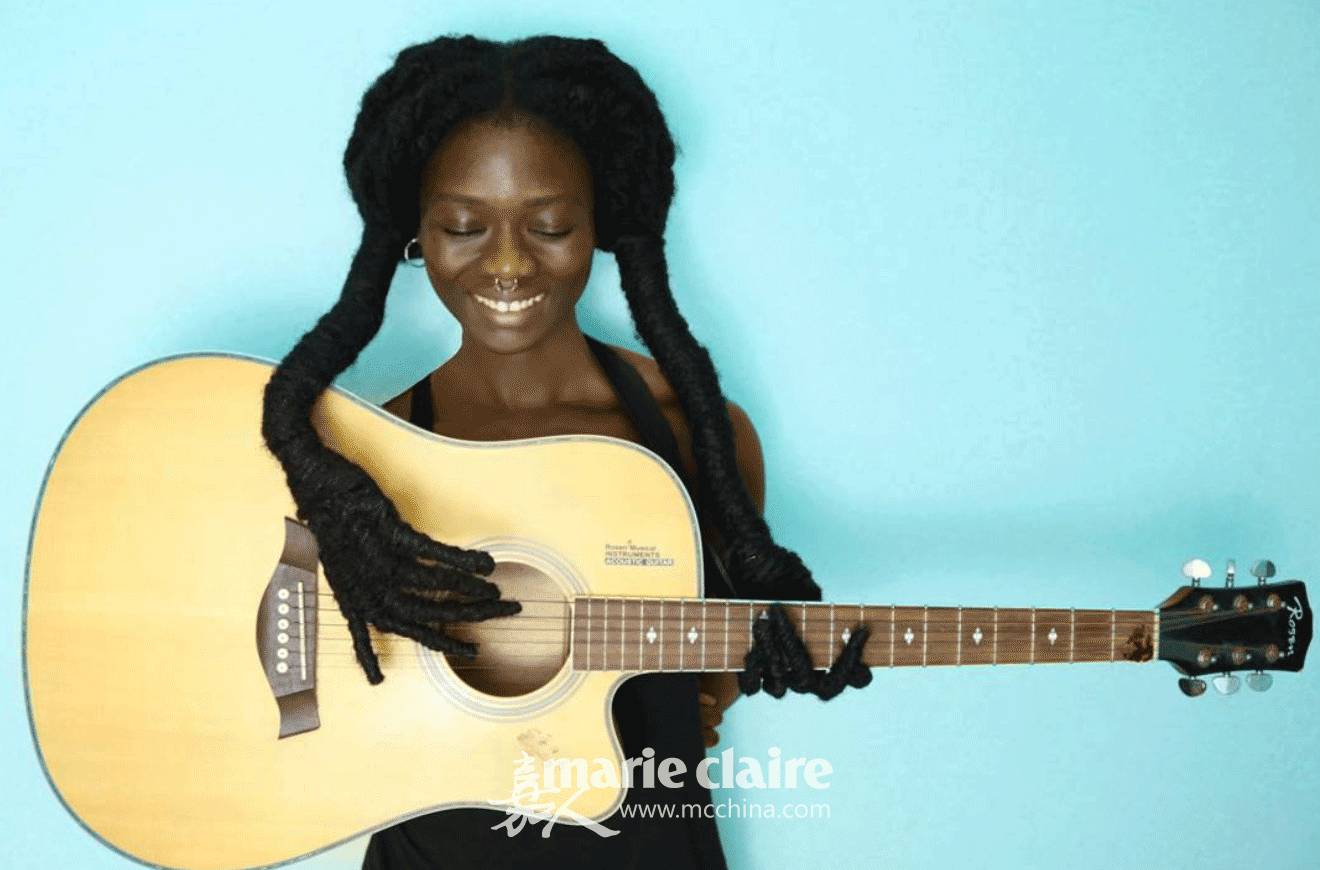 手机壳也可以照镜子补妆,手机壳可补妆