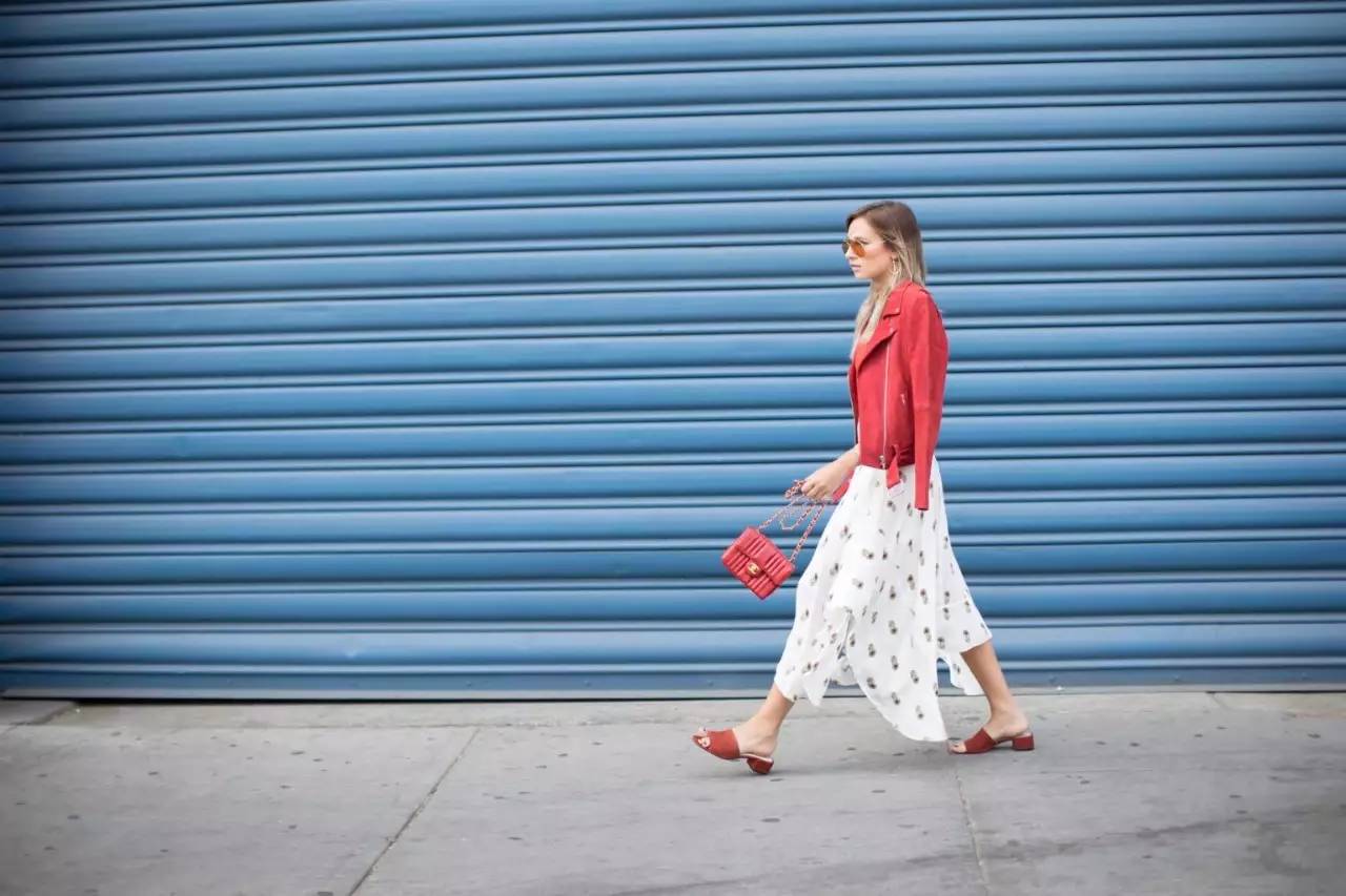 一夜入秋得添衣了,一夜入秋秋天衣服