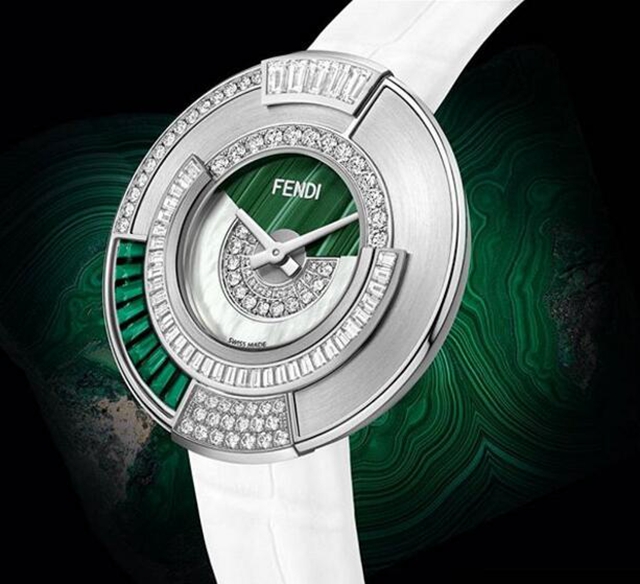 有了特殊定制服务之后再也不用担心跟别人“撞表”了|藏表箱