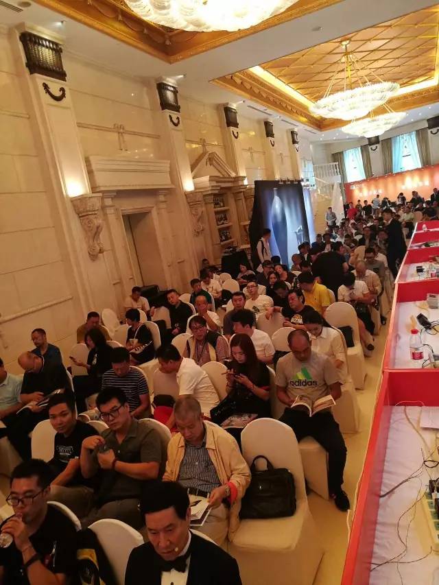 北京中汉彩瓷专场拍卖,北京中汉拍卖公司古钱币拍卖记录