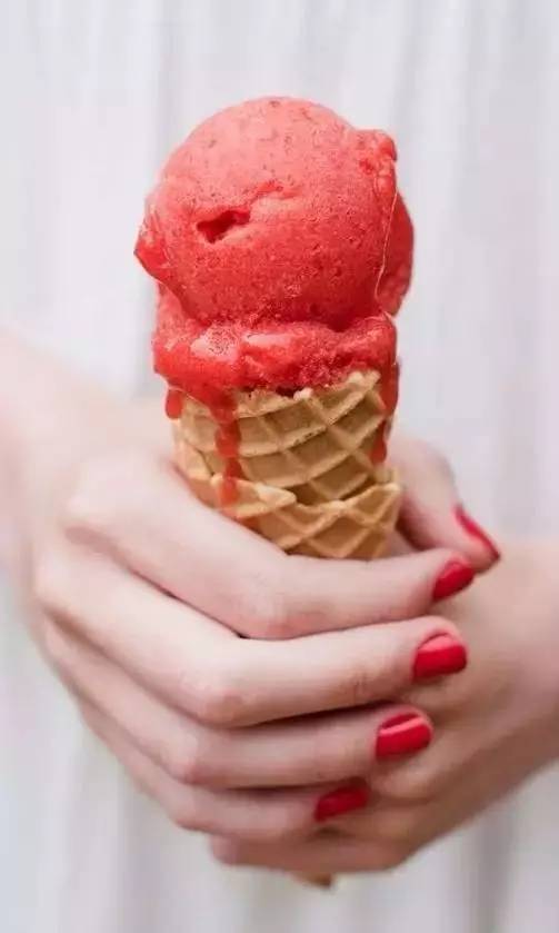 50女性适合的指甲油颜色有哪些,指甲油有哪些色号