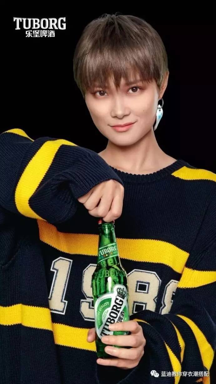 张碧晨礼服怎么搭配,明星活动李沁