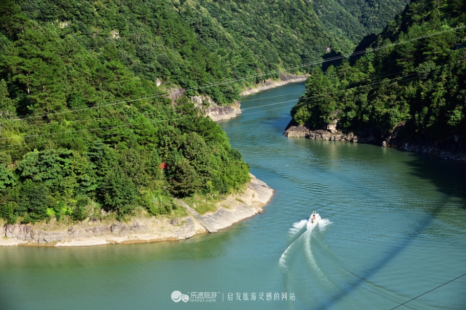 亚洲第一钢索桥,最长的钢索桥