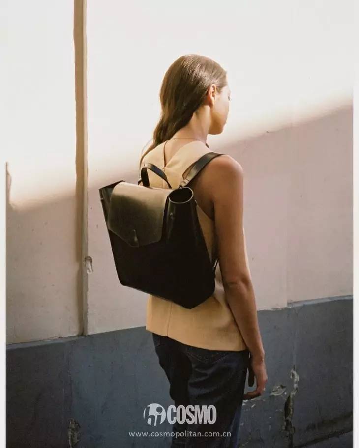学生党开学季双肩包来咯,开学必备的结实帆布双肩包