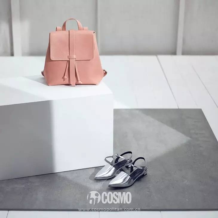 学生党开学季双肩包来咯,开学必备的结实帆布双肩包