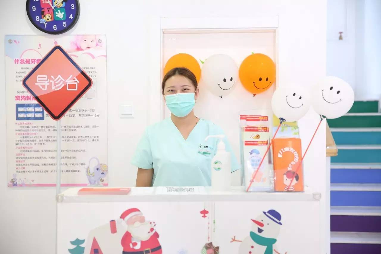 孩子上幼儿园总是发烧要不要休学,孩子在幼儿园发烧怎样跟家长沟通