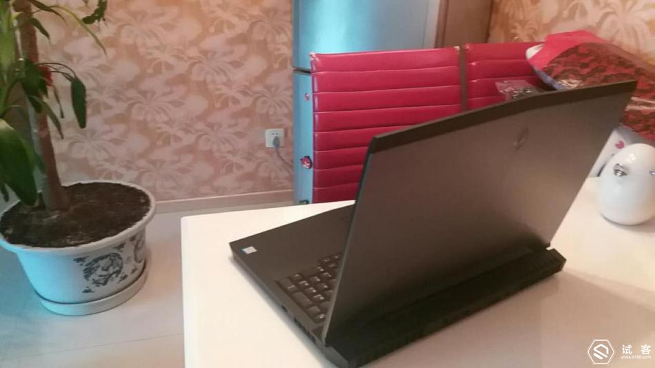 戴尔外星人i718寸顶配红开箱,戴尔外星人笔记本17r4