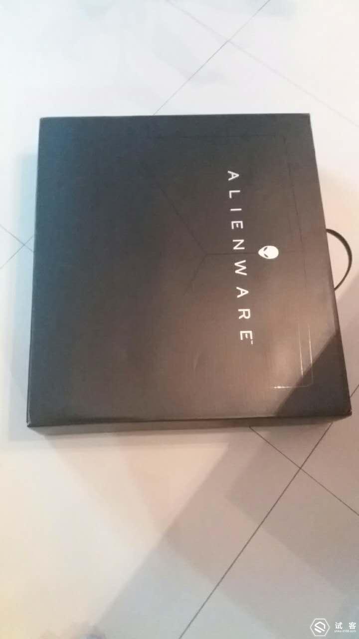 戴尔外星人i718寸顶配红开箱,戴尔外星人笔记本17r4