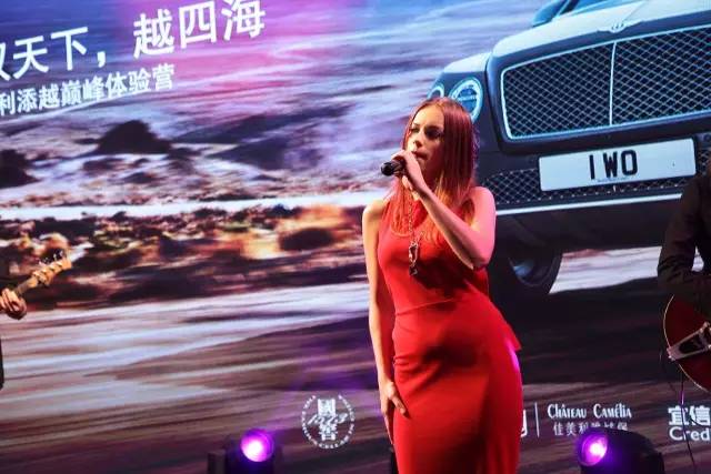 「关注」当国窖1573遇到宾利、劳斯莱斯,会擦出怎样的火花