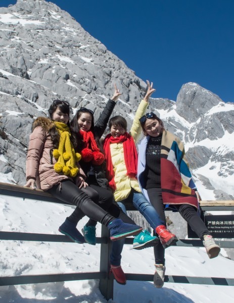 Hi,我是小可，我又回来了，产后第一次出行，娘子军奔赴女儿国