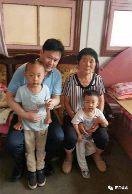 七夕把女朋友感动哭的心意礼物,七夕将爱传递下去