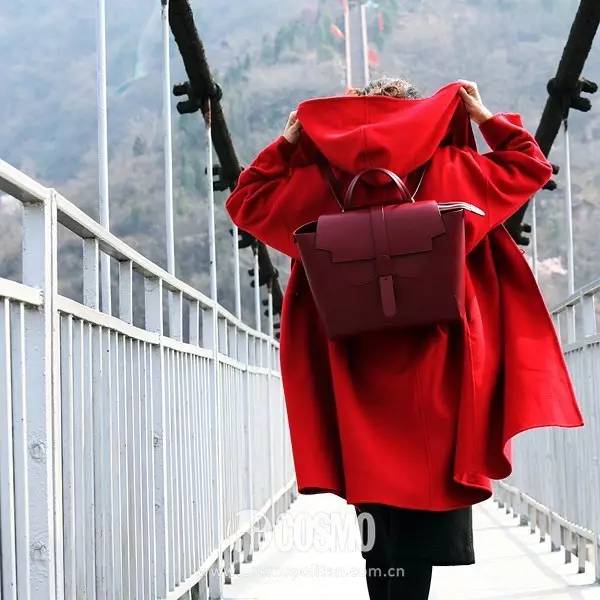 学生党开学季双肩包来咯,开学必备的结实帆布双肩包