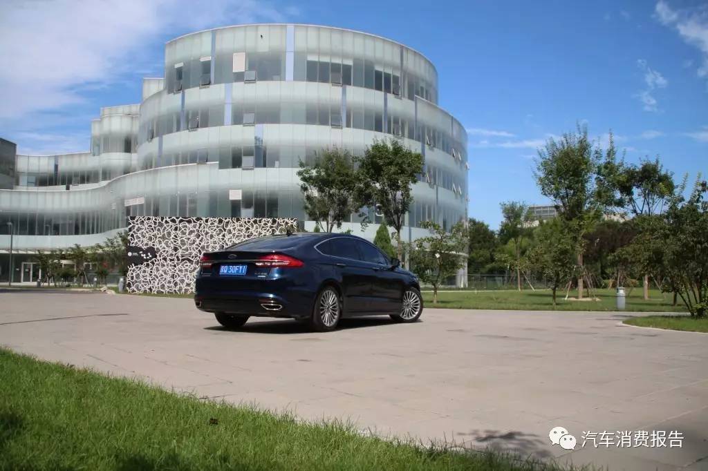 这款车的油耗表现如何,2017款蒙迪欧2.0t245高功率油耗