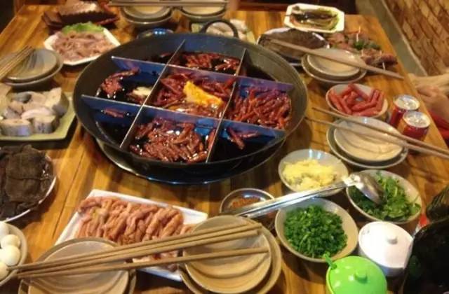 南充吃货最爱的这些公交路线,沿线美食把这条微信都撑爆了!