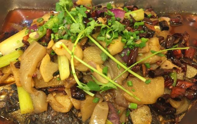 南充吃货最爱的这些公交路线，沿线美食把这条微信都撑爆了！